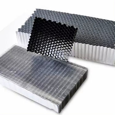 3003 Schwingungsenergieabsorptions-Aluminium-Honeybomb-Panels für Hochgeschwindigkeitszüge