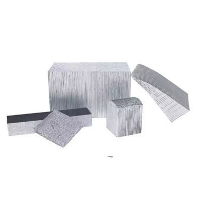 Glatte Oberfläche Aluminium-Honeyball angepasste Zellgröße von 1,04 mm bis 45 mm