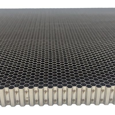 Größe 1500x2000mm Punktgeschweißte Edelstahl-Honeybüschelventilation für Windkanal