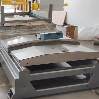 3200*1350 Nomex Schneidmaschine mit Vakuumsystem zum Schneiden