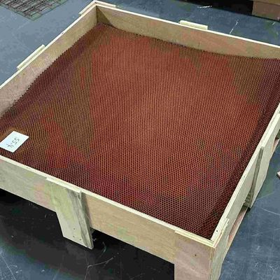 Dicke 5,2 mm Dichte 56 Flexible Nomex Honeycomb Kern Pflaumenform Perforierten Gitter