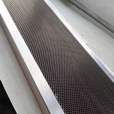 Anpassbares übergroßes 1250*3000mm Edelstahl Honigsaumkern für Luft- und Raumfahrt