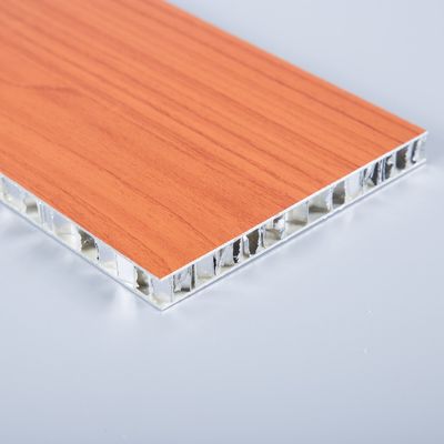 EN 45545 0,8 mm Aluminium-Honeyballplatten für die Innenausstattung im Eisenbahnverkehr