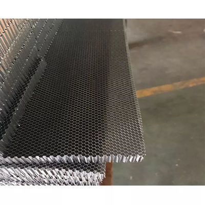 Standardgröße 1220*2440mm Aluminium-Honeyballkern für die Bauindustrie